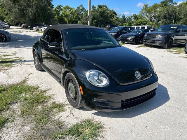 Used 2016 Volkswagen Beetle 1.8T Denim FWD image 1