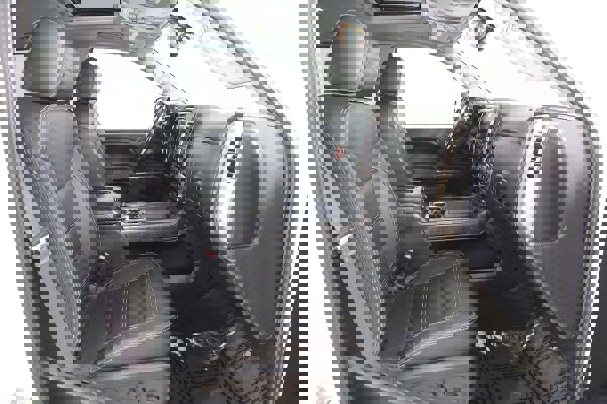 Used 2016 GMC Sierra 2500 Denali w/ Suspension Package, Off-Road AWD/4WD image 13