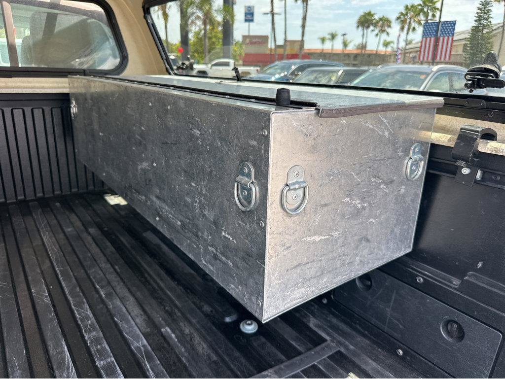 Used 2018 Toyota Tacoma SR RWD image 36