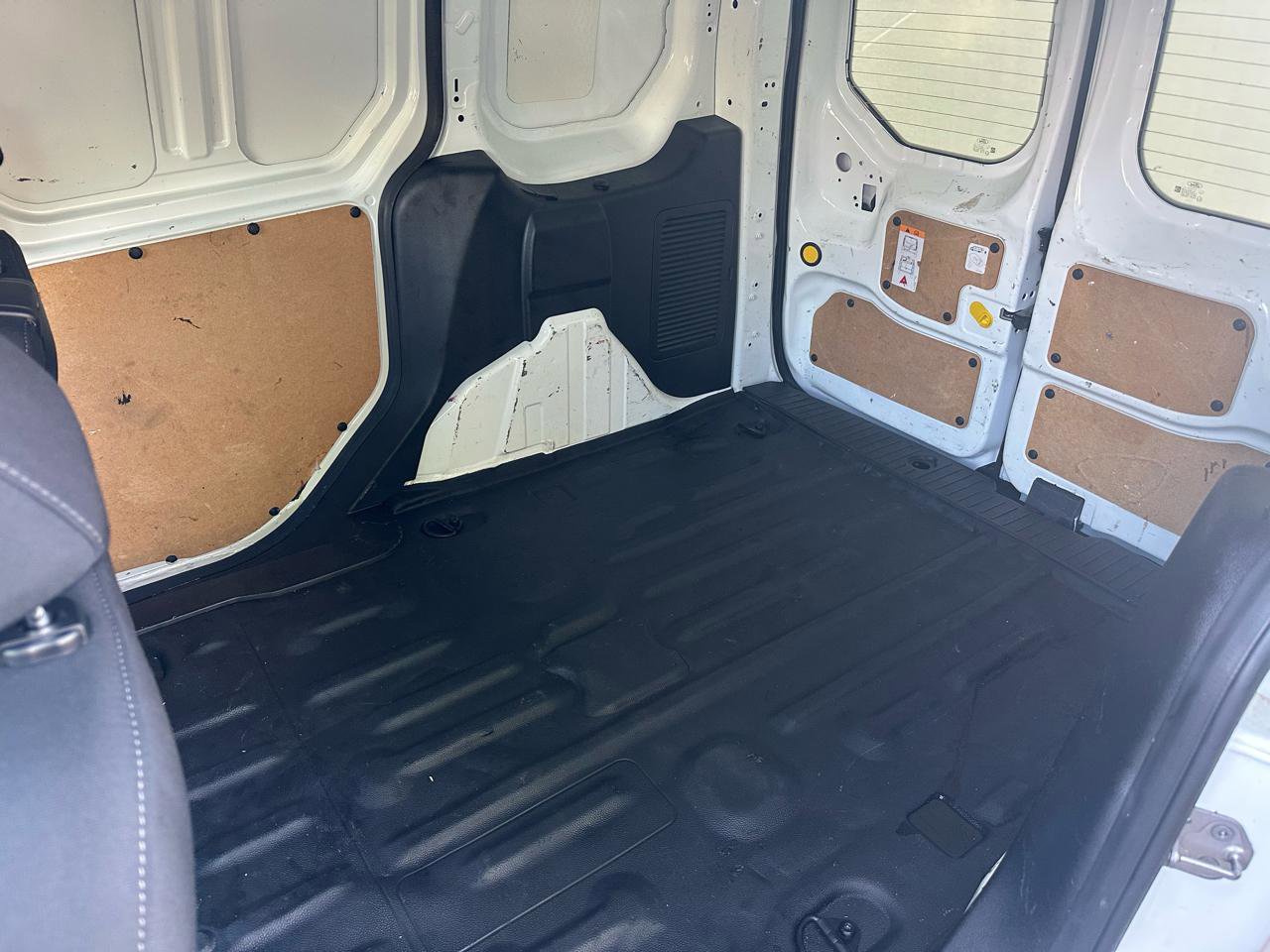 Used 2022 Ford Transit Connect XL FWD image 9