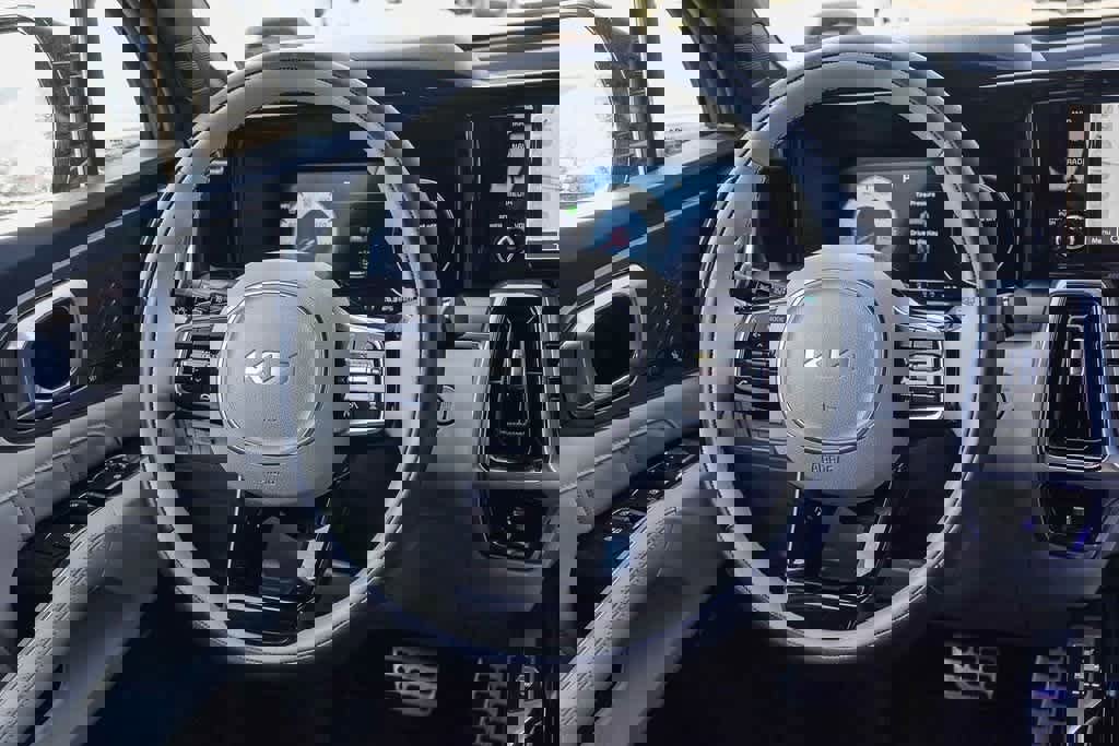 Certified 2023 Kia Sorento SX Prestige image 14