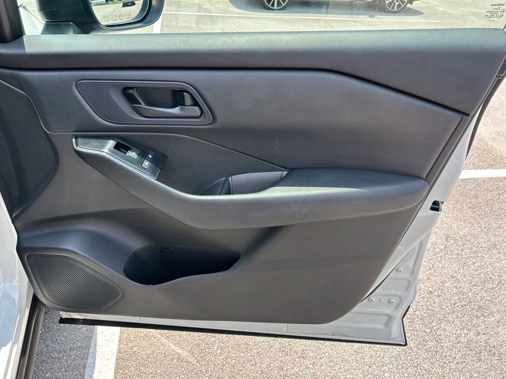 Certified 2024 Nissan Rogue S FWD image 41