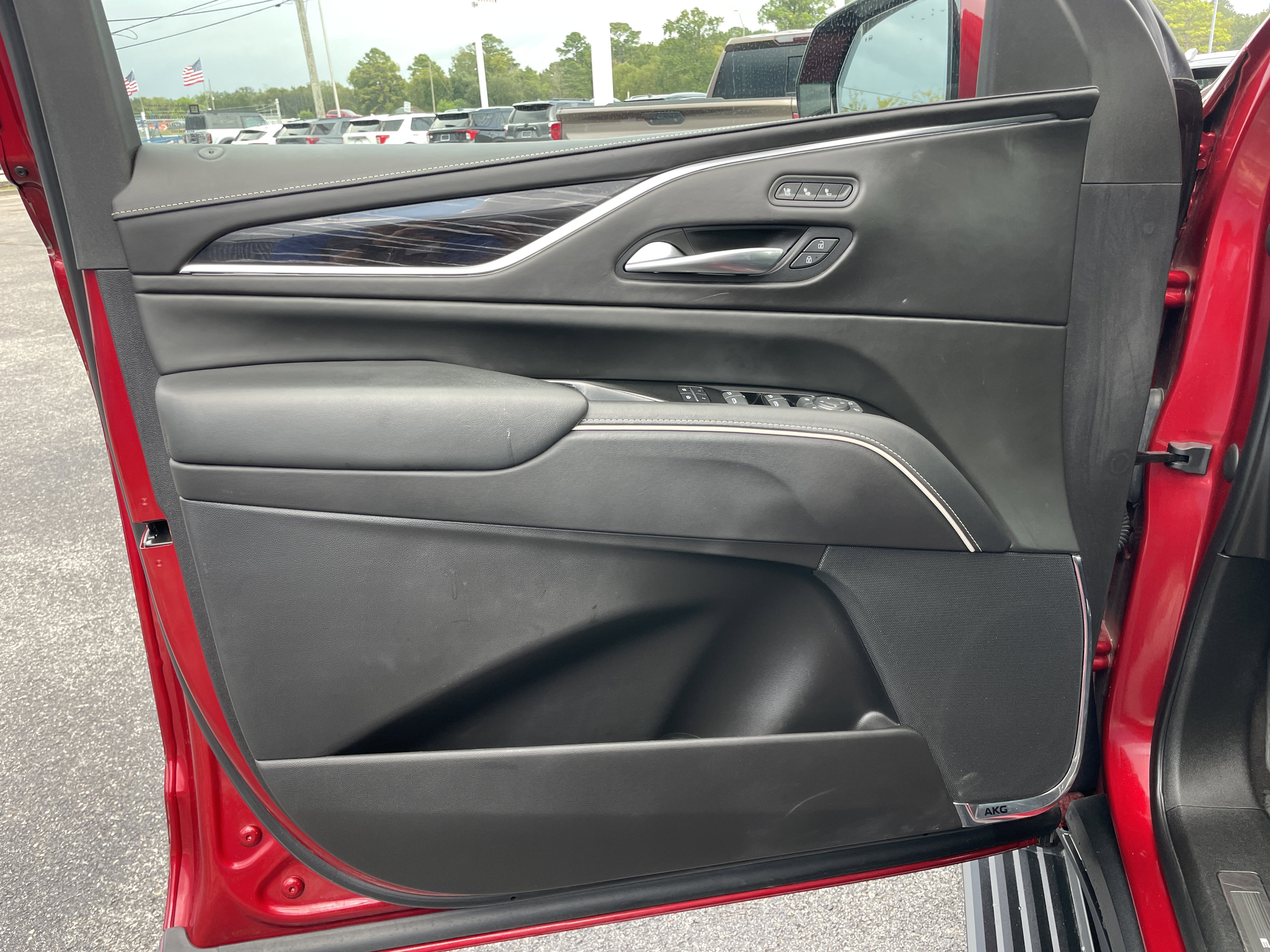 Used 2023 Cadillac Escalade V image 13