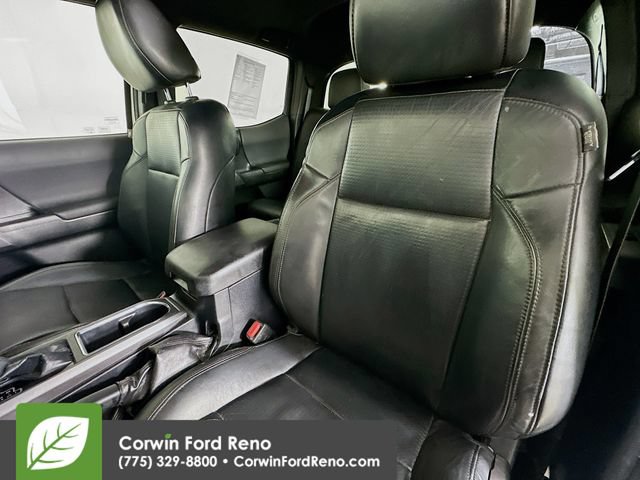 Used 2018 Toyota Tacoma TRD Off-Road AWD/4WD image 20