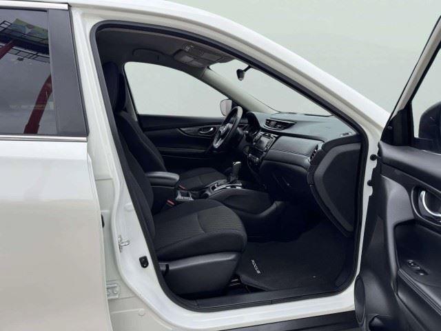 Used 2019 Nissan Rogue SV FWD image 54