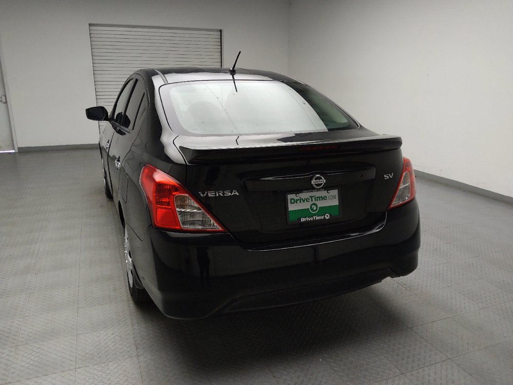 Used 2019 Nissan Versa SV FWD image 6