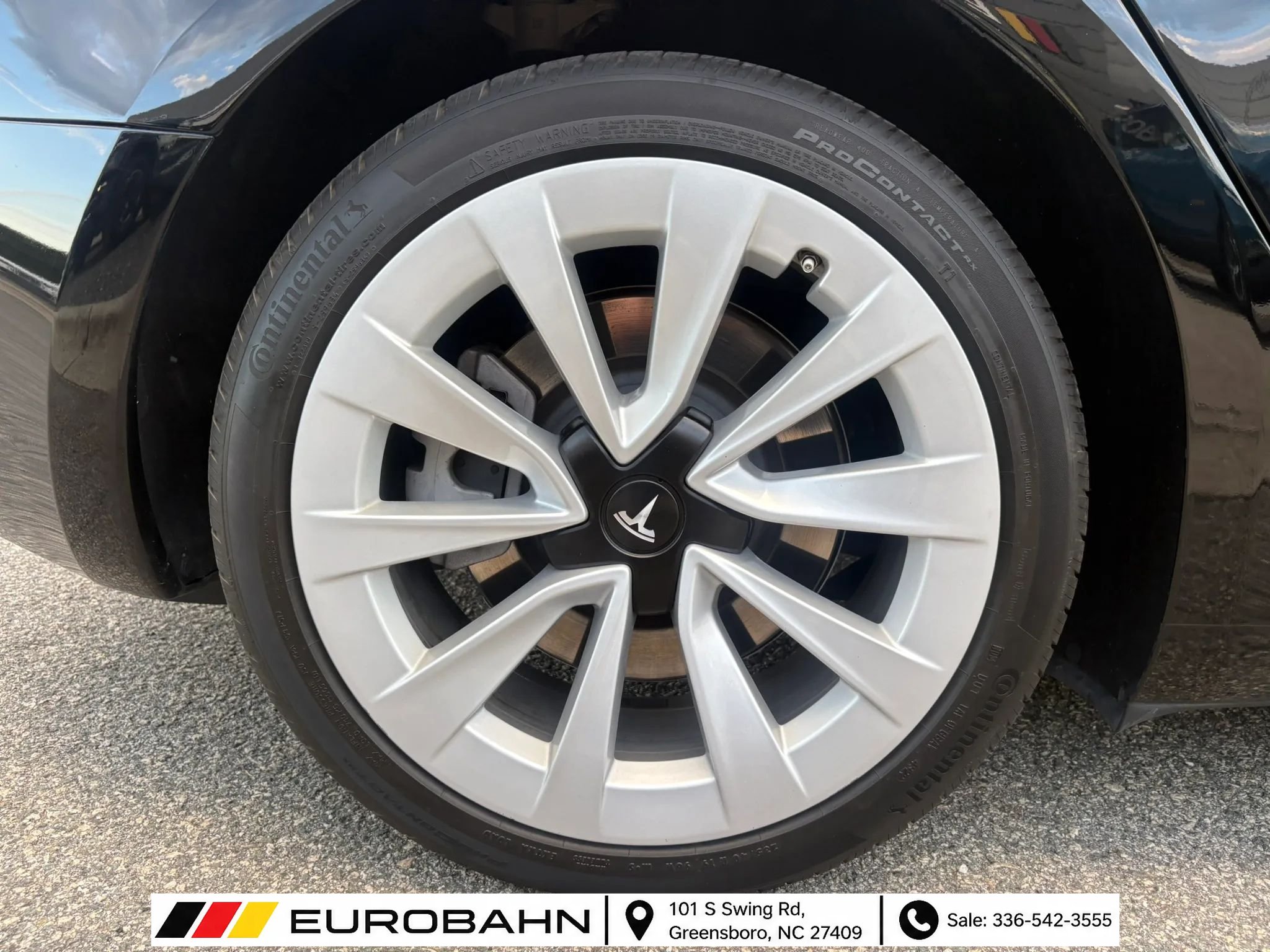 Used 2023 Tesla Model 3 Standard Range RWD image 33