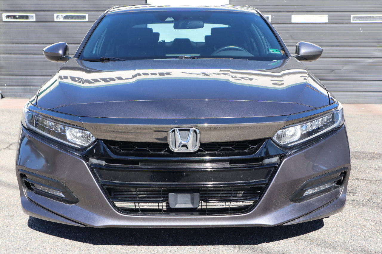 Used 2018 Honda Accord Sport image 11