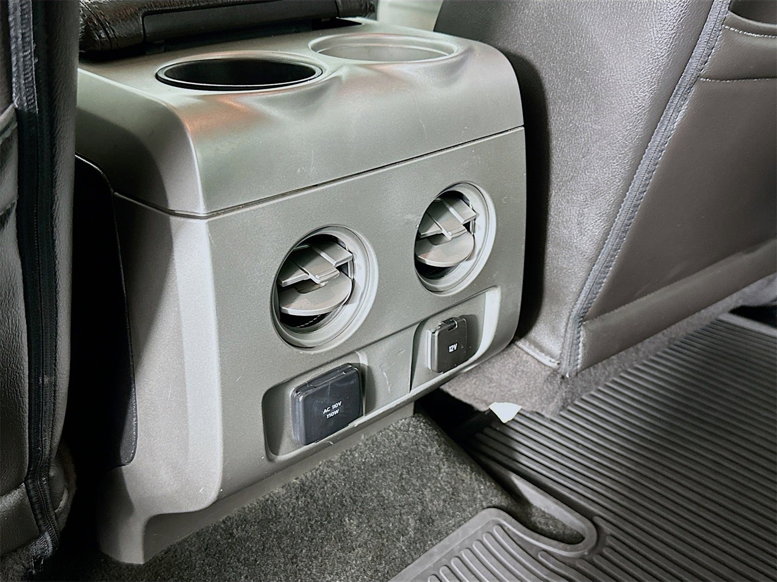 Used 2014 Ford F150 Lariat w/ Equipment Group 502A Luxury image 27