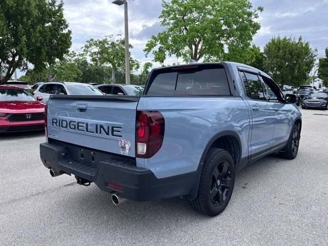 Used 2025 Honda Ridgeline Black Edition image 10