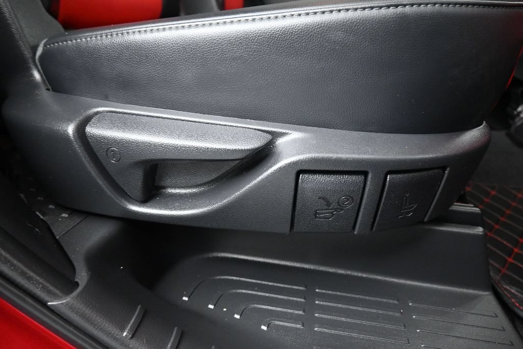 Used 2023 Toyota Highlander XSE FWD image 51