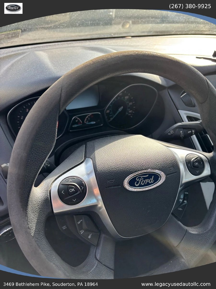 Used 2013 Ford Focus SE image 20