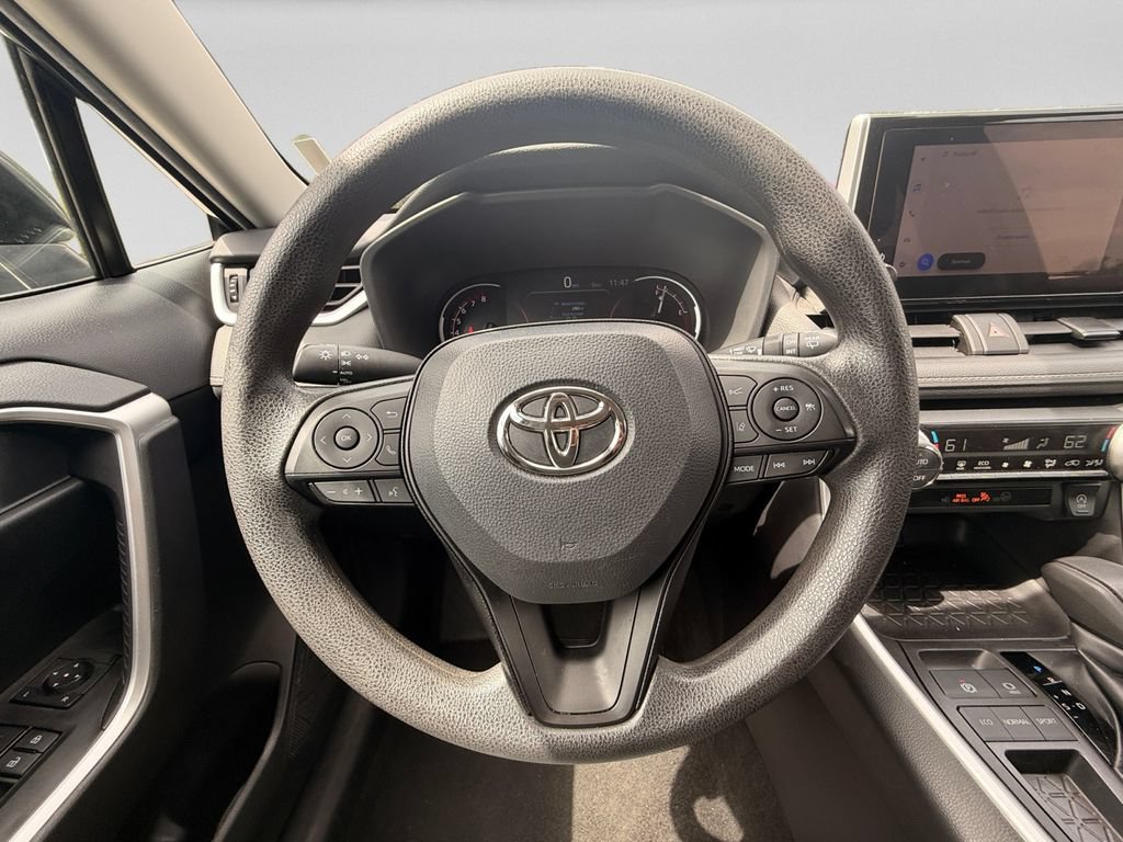 Used 2024 Toyota RAV4 XLE FWD image 12