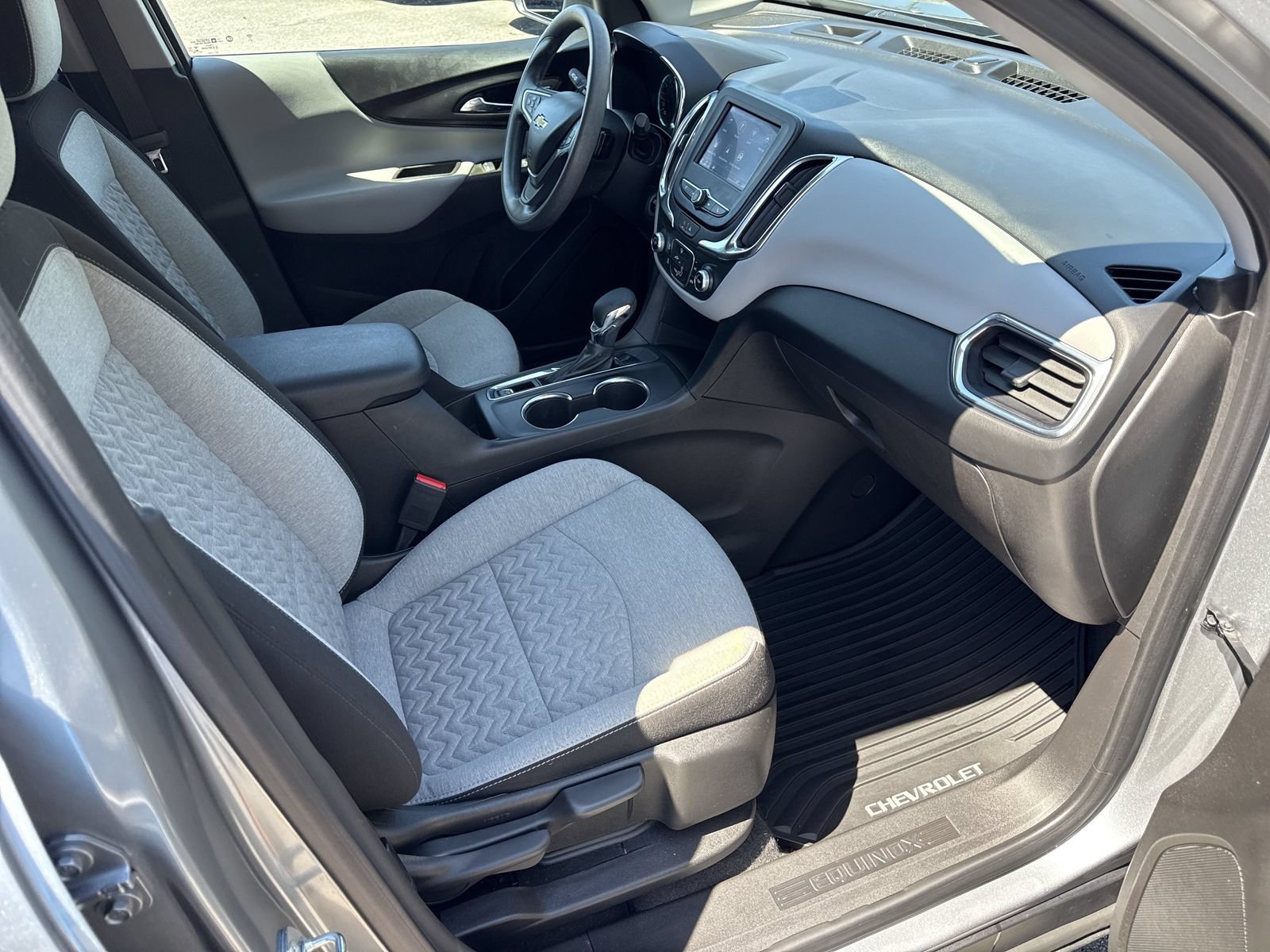 Used 2023 Chevrolet Equinox LS w/ LS Convenience Package FWD image 28
