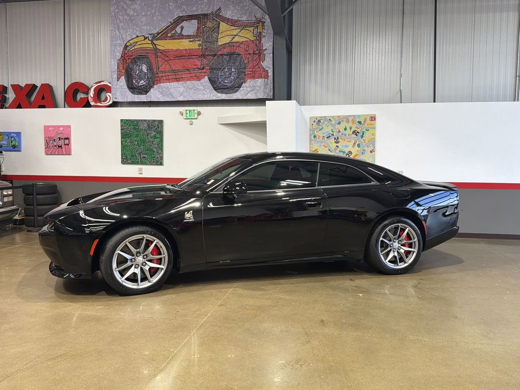 Used 2025 Dodge Charger Daytona Scat Pack AWD/4WD image 6