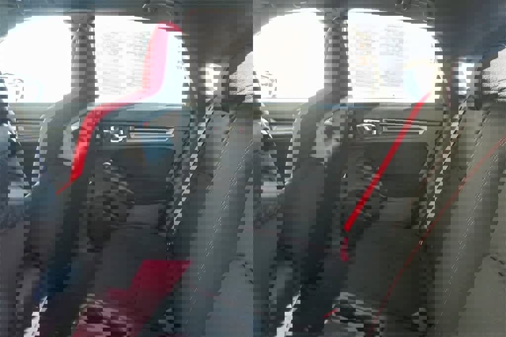 Used 2025 Honda Civic Type R image 15