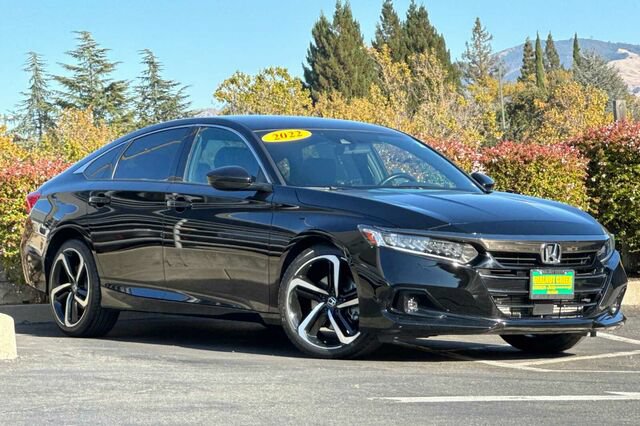 Used 2022 Honda Accord Sport image 2