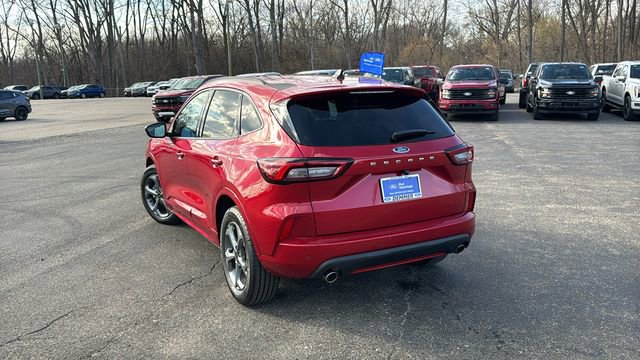Certified 2024 Ford Escape ST-Line w/ Tech Pack #1 image 5