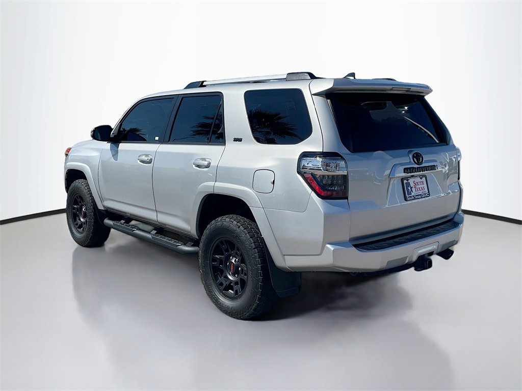 Used 2023 Toyota 4Runner SR5 Premium image 5