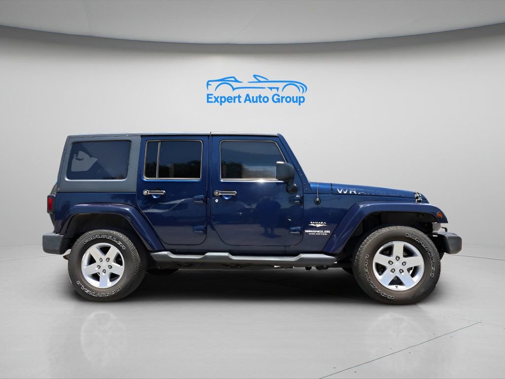 Used 2013 Jeep Wrangler Unlimited Sahara w/ Connectivity Group AWD/4WD image 29