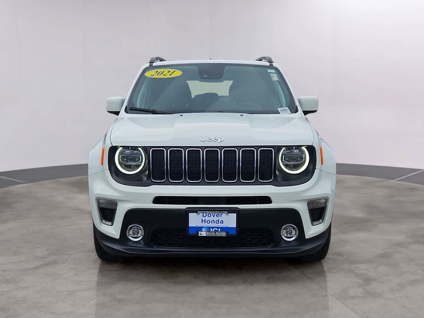 Used 2021 Jeep Renegade Latitude w/ Luxury Group I AWD/4WD image 2