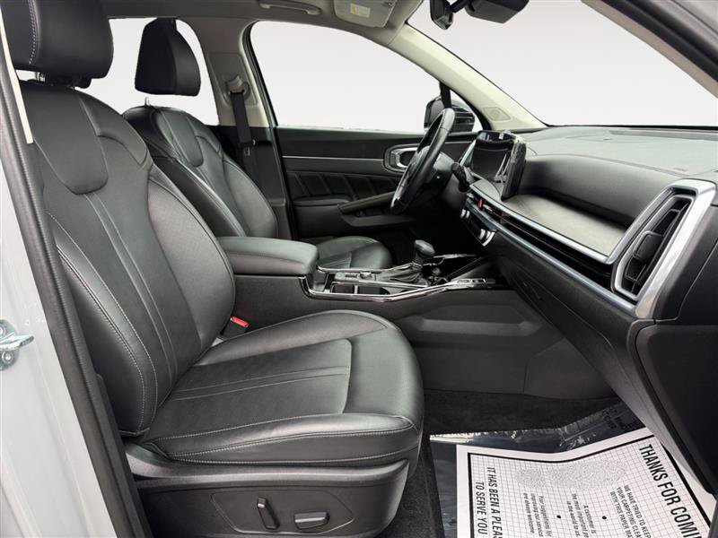 Used 2024 Kia Sorento SX AWD/4WD image 17