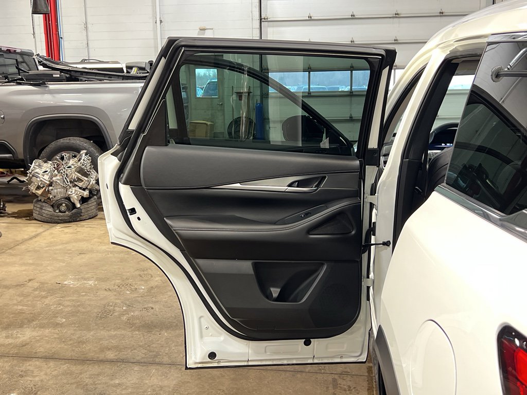Used 2024 INFINITI QX60 Luxe AWD/4WD image 33