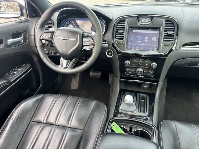Used 2023 Chrysler 300 S RWD image 12