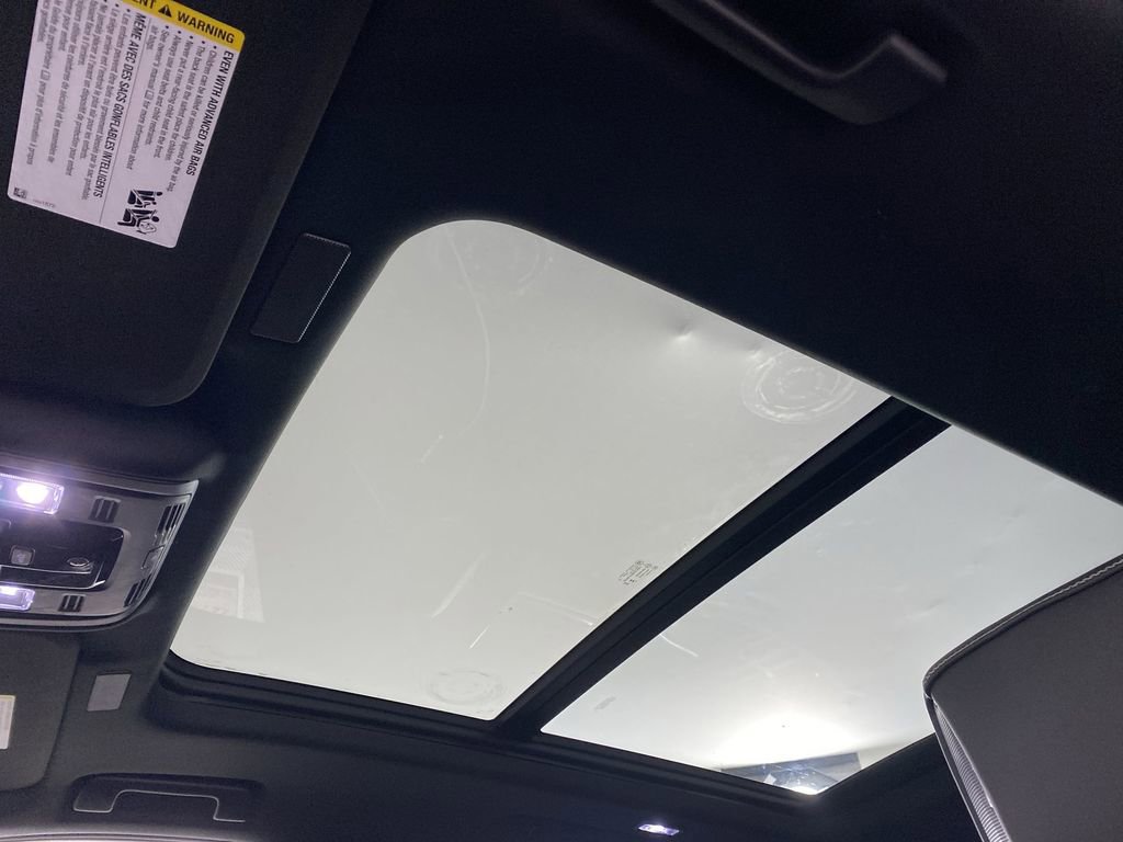 New 2026 GMC Yukon AT4 Ultimate w/ LPO, Floor Liner Package image 19