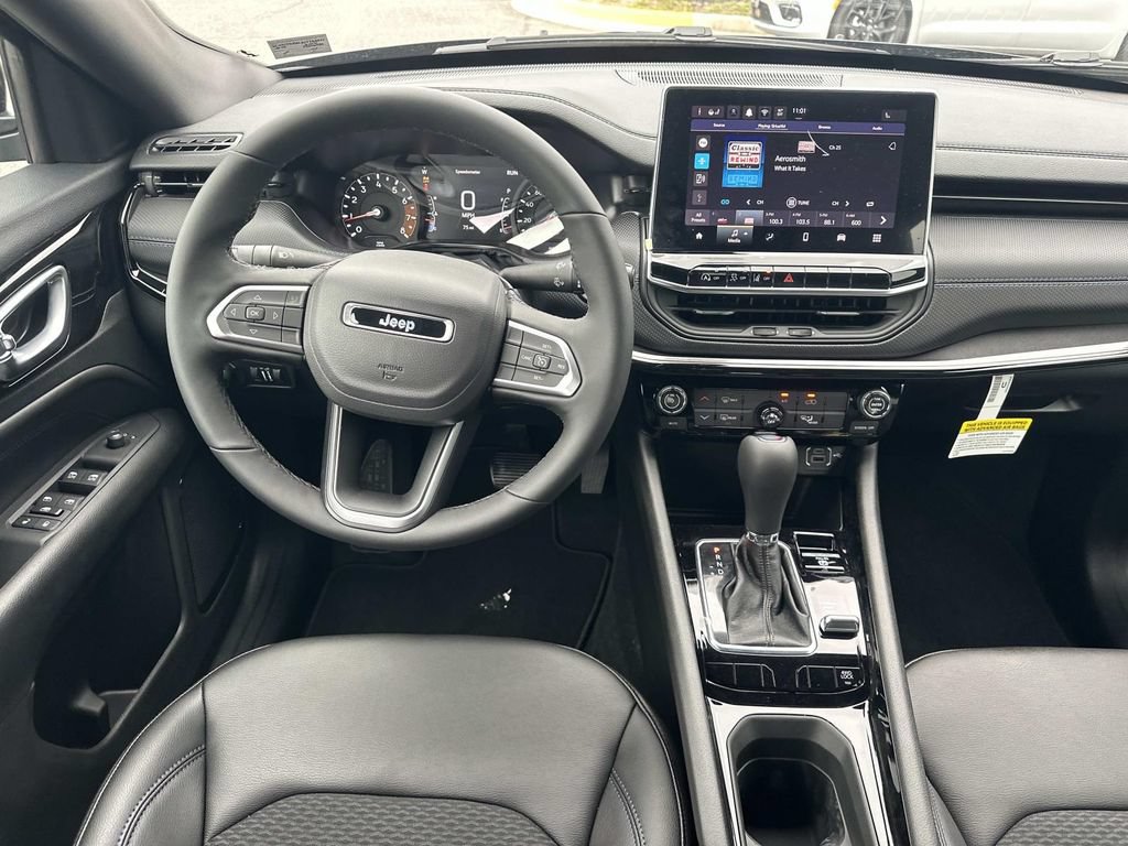 New 2026 Jeep Compass Latitude AWD/4WD image 20