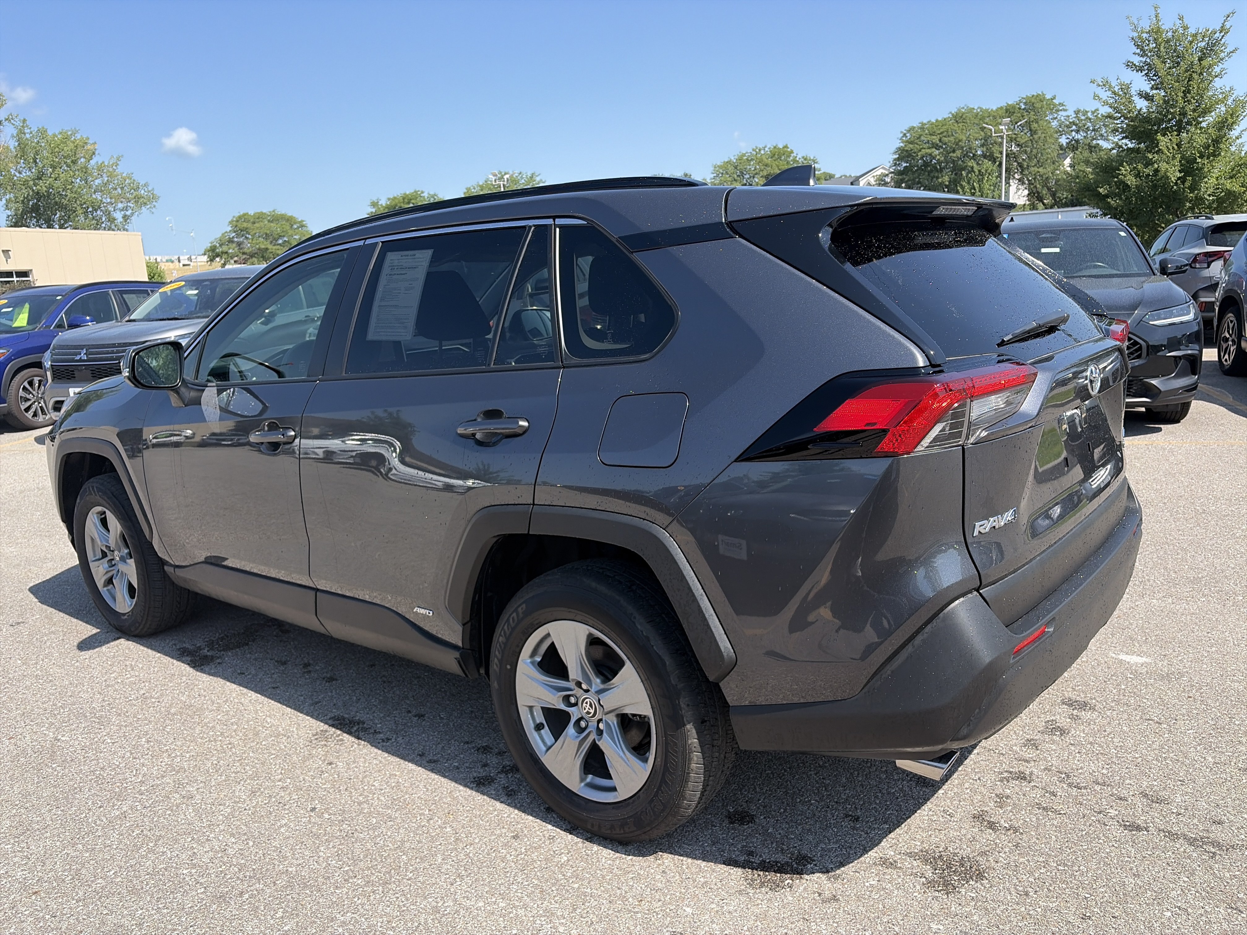 Used 2025 Toyota RAV4 LE AWD/4WD image 7