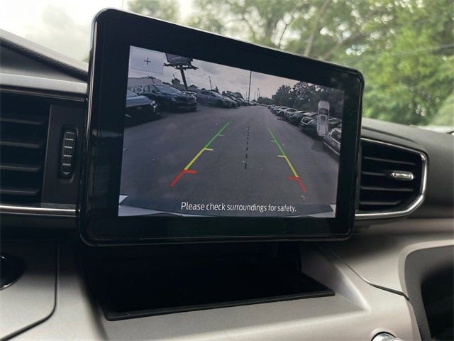 Used 2024 Ford Explorer XLT w/ Equipment Group 202A image 18