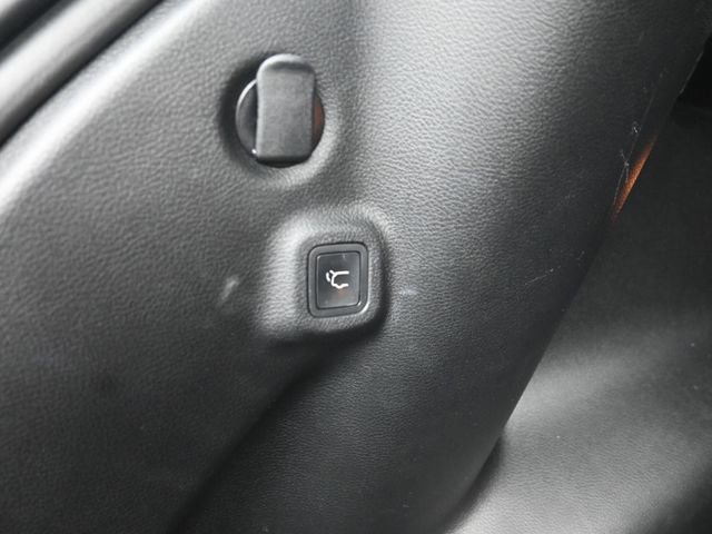 Used 2018 Jeep Compass Trailhawk w/ Navigation Group image 7