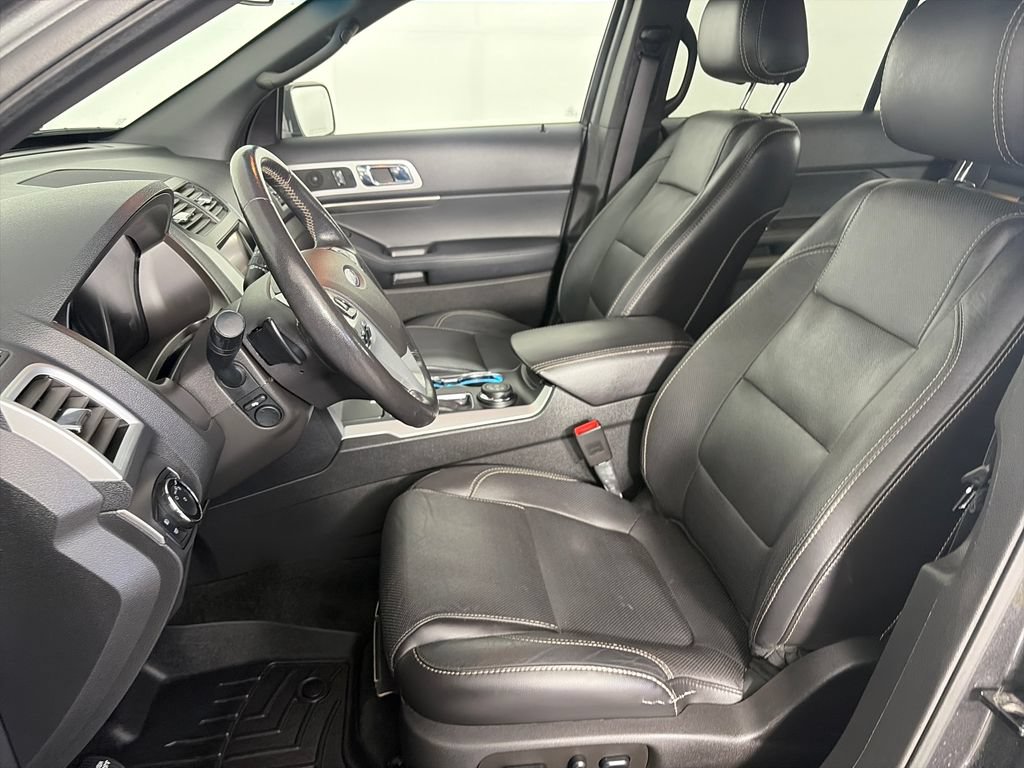 Used 2015 Ford Explorer Sport w/ Equipment Group 401A AWD/4WD image 11
