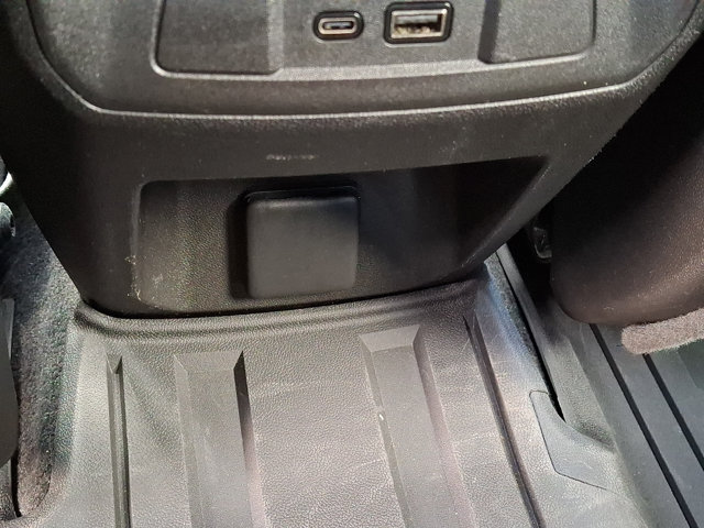 Used 2023 GMC Canyon Denali AWD/4WD image 12