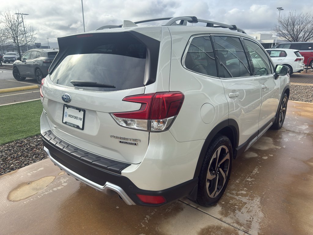 Used 2023 Subaru Forester Touring image 4