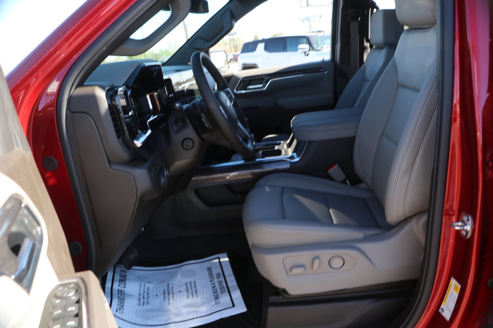 New 2026 Chevrolet Silverado 1500 LTZ w/ LTZ Convenience Package II AWD/4WD image 13
