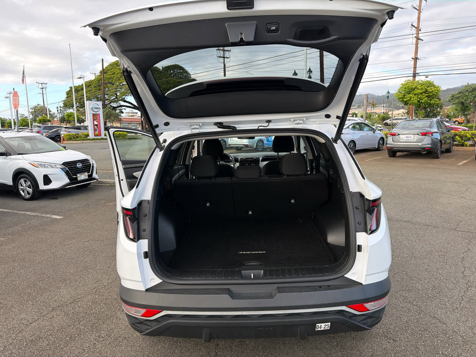 Used 2023 Hyundai Tucson Blue image 11