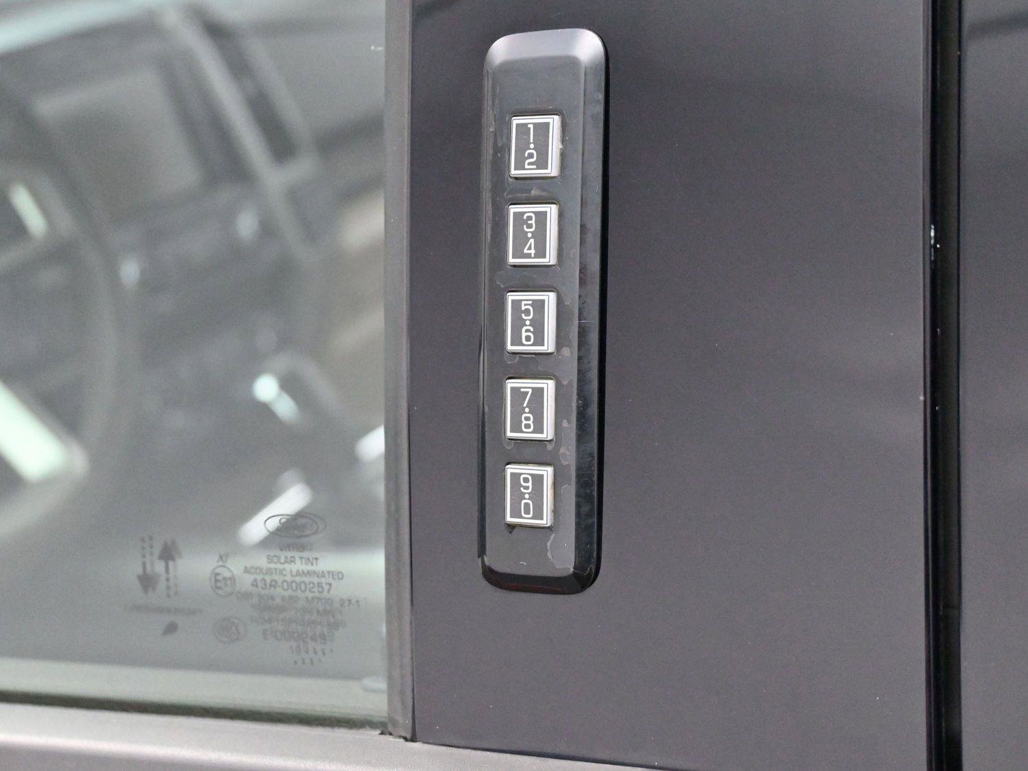 Used 2019 Ford F150 Lariat w/ Equipment Group 502A Luxury image 10