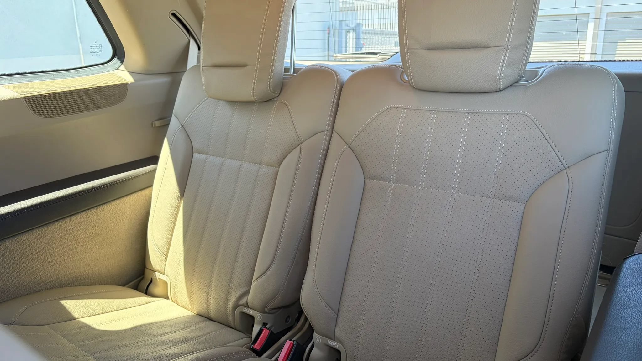 Used 2015 Mercedes-Benz GL 320 BlueTEC 4MATIC w/ Premium I Package image 12