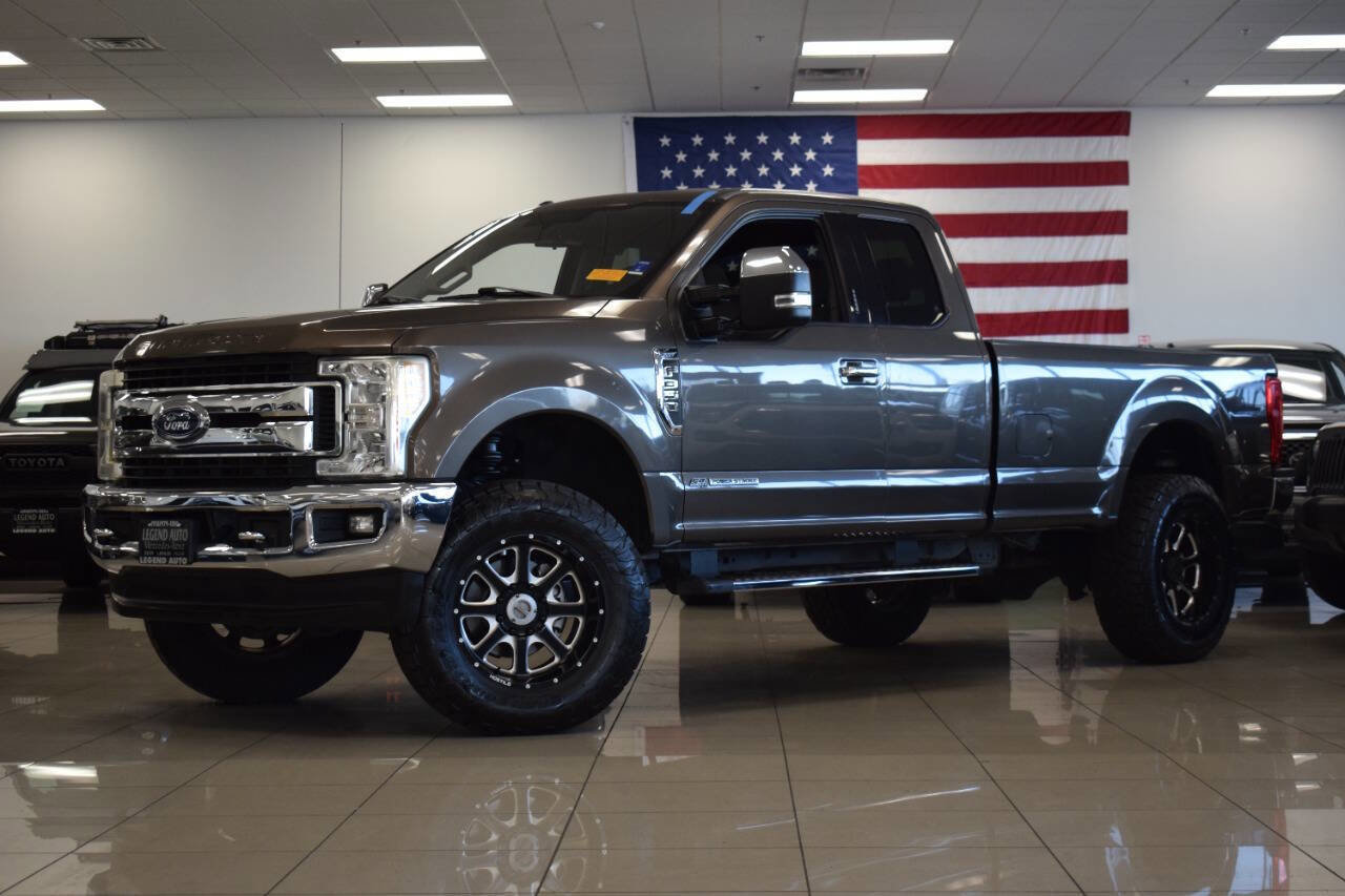 Used 2017 Ford F350 XLT w/ XLT Premium Package image 17