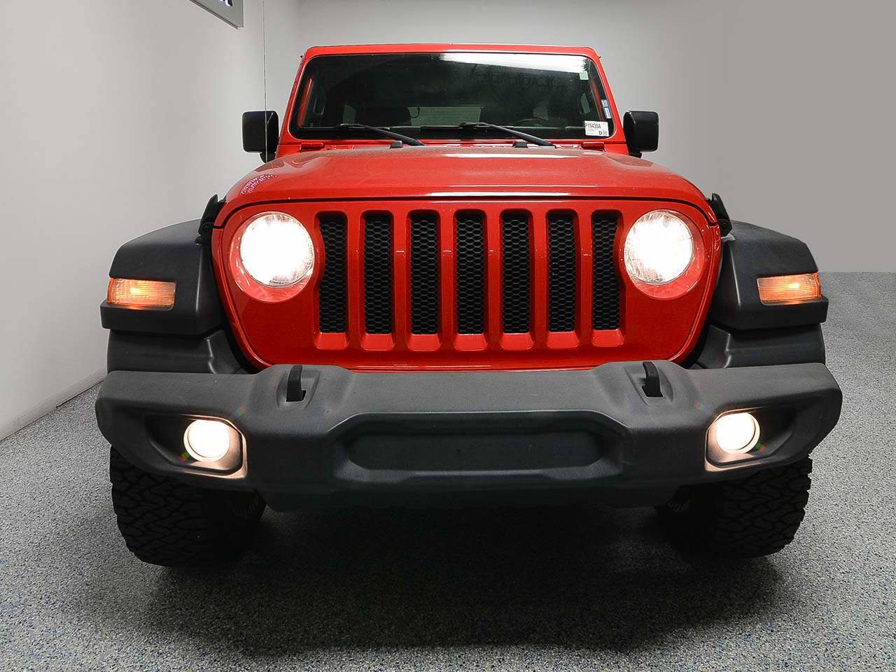 Used 2018 Jeep Wrangler Unlimited Sport S image 2