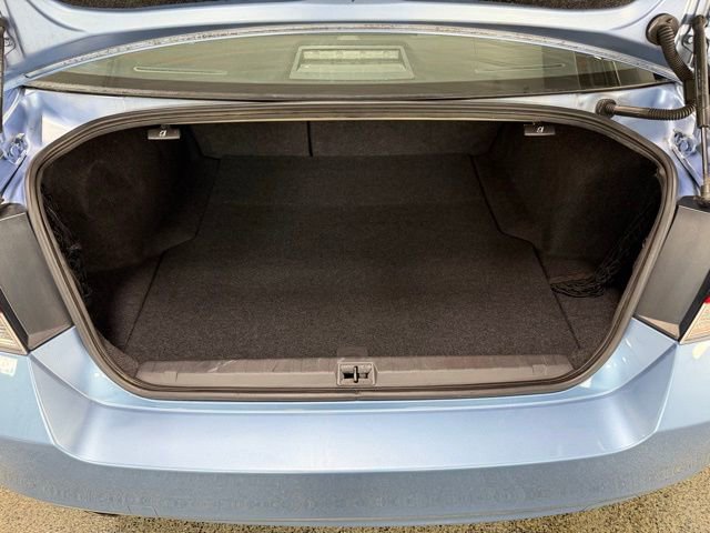 Used 2011 Subaru Legacy 2.5i Premium image 9