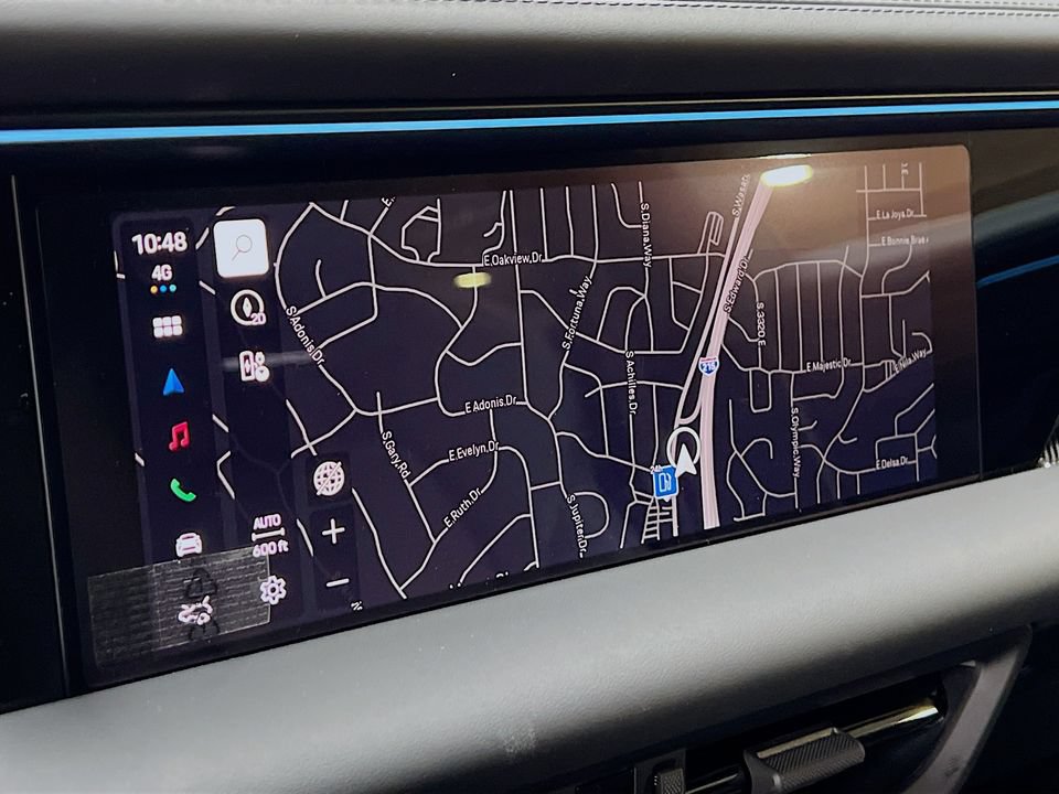 New 2026 Porsche Macan Turbo Electric AWD/4WD image 16