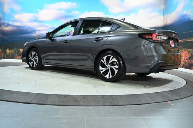 Used 2025 Subaru Legacy Premium image 6