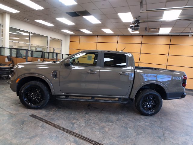 New 2026 Ford Ranger Lariat w/ FX4 Off-Road Package AWD/4WD image 4