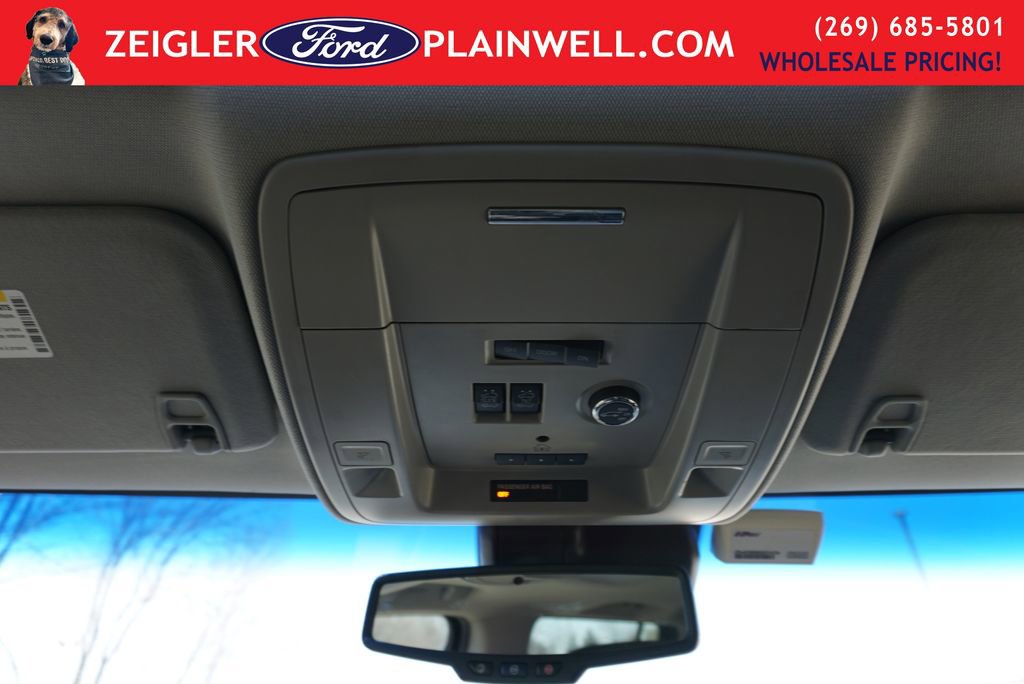 Used 2017 GMC Yukon XL Denali w/ Open Road Package AWD/4WD image 38