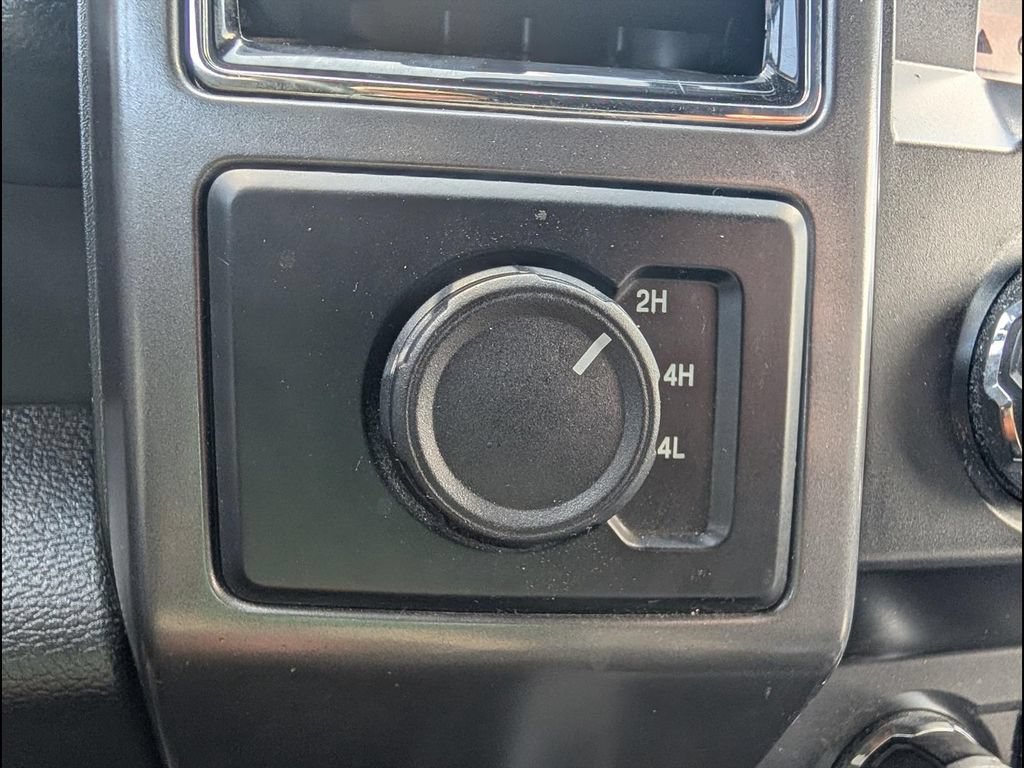 Used 2019 Ford F150 XLT w/ Equipment Group 302A Luxury AWD/4WD image 14