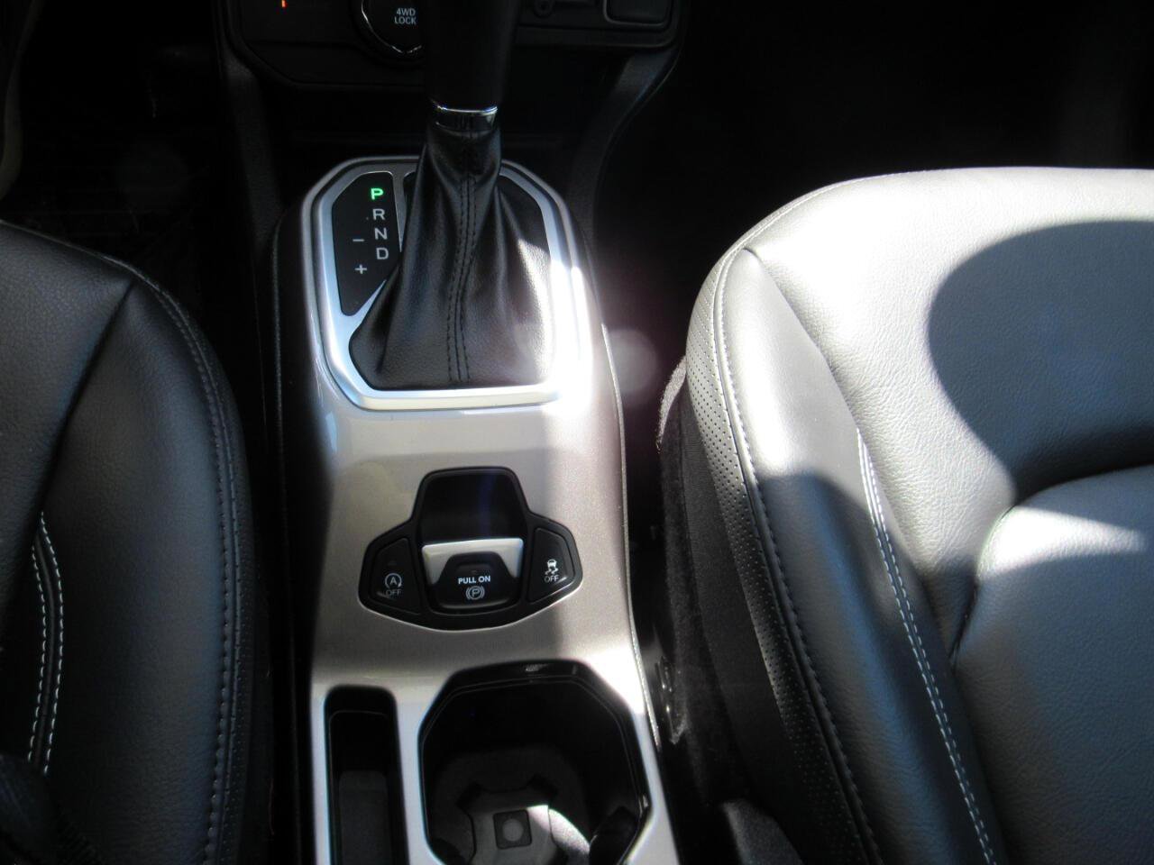 Used 2021 Jeep Renegade Limited w/ Sun & Sound Group image 30