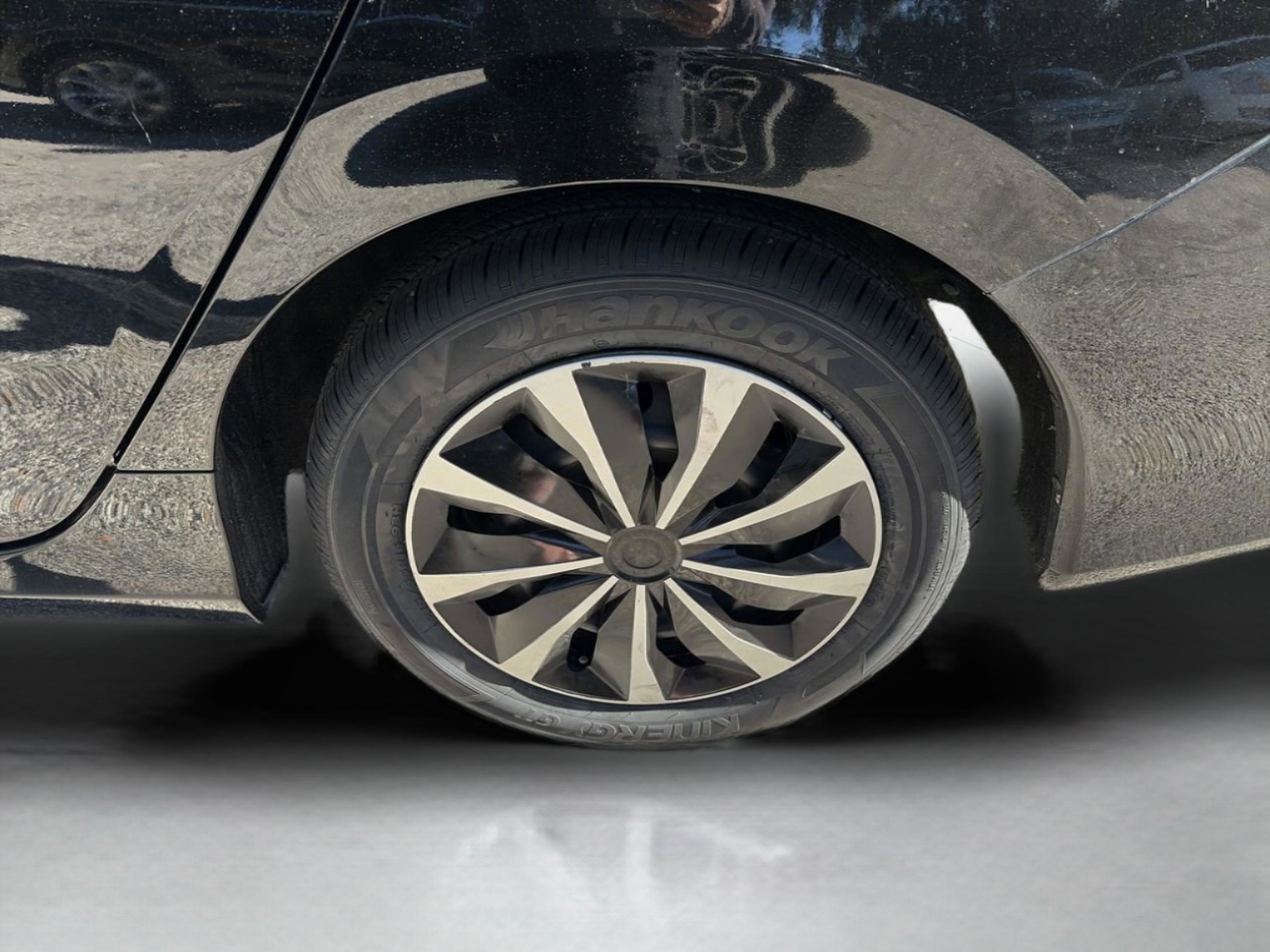 Used 2021 Honda Civic LX image 31